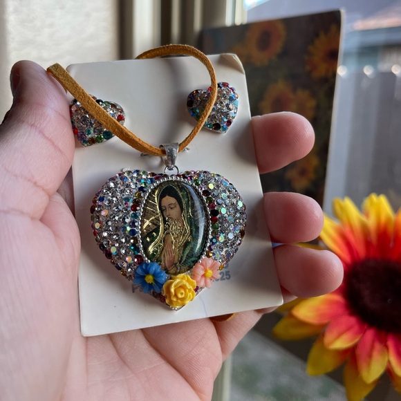 Our lady Guadalupe 925 sterling silver heart rhinestone pendant and earrings - Picture 9 of 17